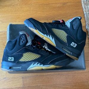 Men’s Air Jordan 5 Retro, “Black/Metallic Silver-Fire Red”, size 11